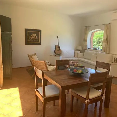 Apartment Francesca, Quite And San Pantaleo